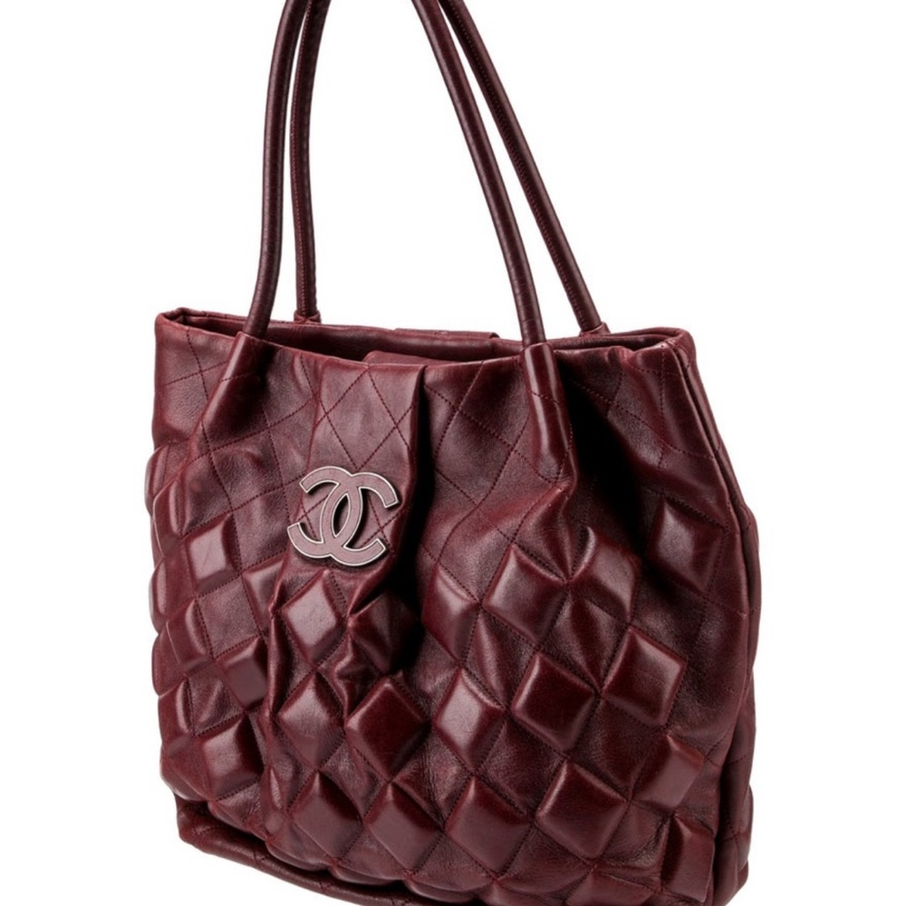 CHANEL Deep Red Quilted Tote - Picture 4 of 7